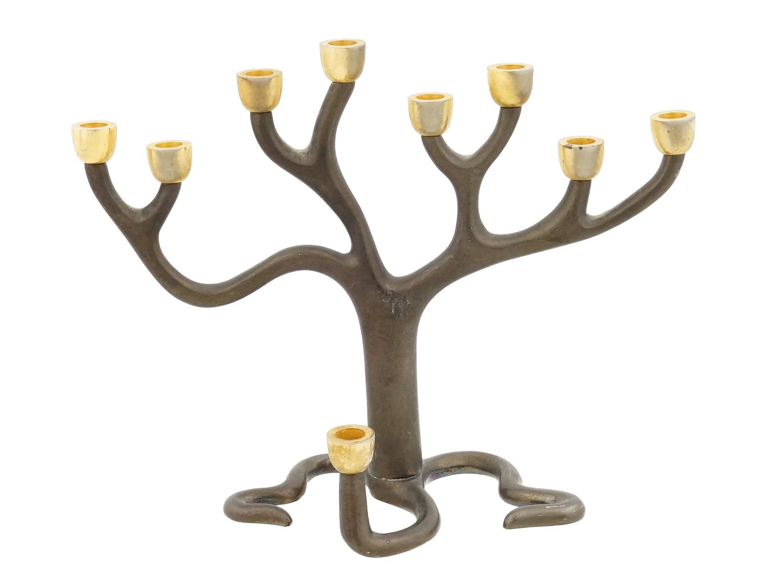 VTG AMERICAN BRASS ROSENTHAL SANDRA KRAVITZ F MENORAH: A vintage American brass Sandra Kravitz for Rosenthal Tree of Life Menorah. The nine-branch stylized menorah has smooth, flowing outlines of a tree with gold toned candle containers at the end of the 