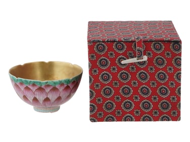 CHINESE YONGZHENG FAMILLE ROSE PORCELAIN LOTUS BOWL