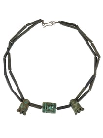 ANCIENT EGYPTIAN BEADED NECKLACE WITH AMULETS