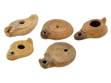 LOT OF FIVE ANCIENT ROMAN TERRACOTTA OIL LAMPS