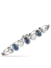 EXCLUSIVE ANTIQUE PLATINUM DIAMOND AND SAPPHIRE BRACELET
