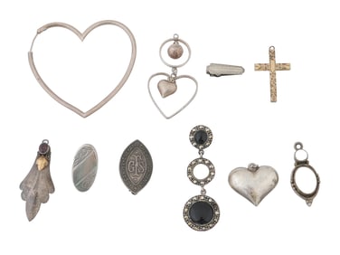 COLLECTION OF STERLING SILVER JEWELRY ITEMS