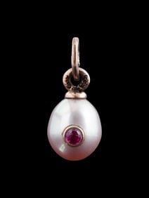 RUSSIAN 14K GOLD AND PEARL EASTER EGG PENDANT W RUBY