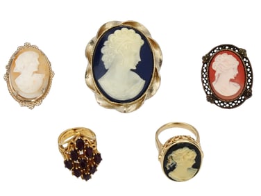 THREE VINTAGE CAMEO BROOCHES AND TWO GOLDEN RINGS