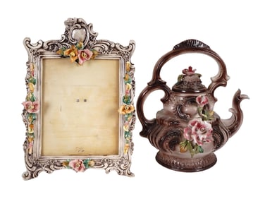 TWO VINTAGE CAPODIMONTE PORCELAIN DECOR PIECES