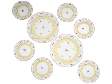 ANTIQUE GERMAN MEISSEN PORCELAIN FLOWER PLATE SET