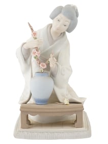 VTG SPANISH LLADRO JAPANESE LADY PORCELAIN FIGURINE