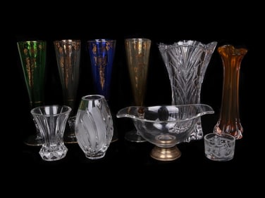 VINTAGE COLLECTION OF GLASS AND HOME DECOR ITEMS