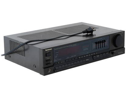 VINTAGE TECHNICS SA R177 QUARTZ STEREO RECEIVER: A vintage AM-FM stereo receiver by Technics. Model SA-R177. Ca. 1989. Made in Japan. Amplifier with equalizer. Black plastic body. The item comes with the power cord. Serial number FF9523B126. Vintage