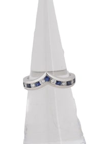 PLATINUM RING WITH DIAMONDS AND SAPPHIRES