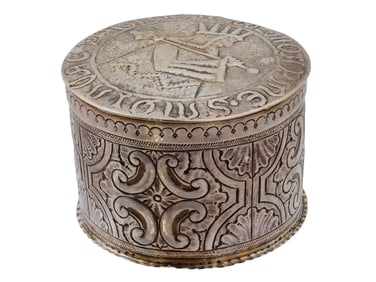ANTIQUE BRITISH STUART CLIFFORD SILVER ROUND BOX