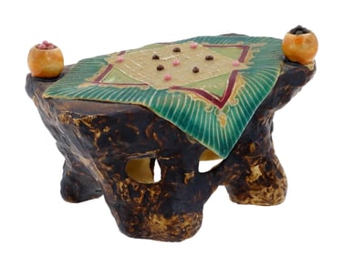 MINIATURE VINTAGE CERAMIC TOY TABLE EARLY TO MID 20TH C