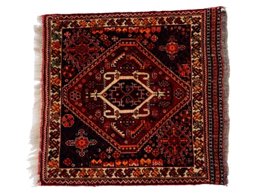 ANTIQUE QASHQAI PERSIAN SQUARE RUG HANDWOVEN FROM WOOL