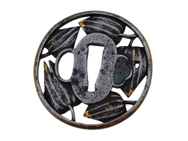ANTIQUE JAPANESE IRON TSUBA WITH COMPOSITION OF LEAVES