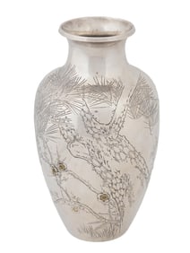 ANTIQUE CHINESE QING SILVER AND GOLD VASE SIGNED