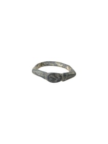 ANCIENT GRECO ROMAN ENGRAVED BRONZE RING 300 TO 100 BC