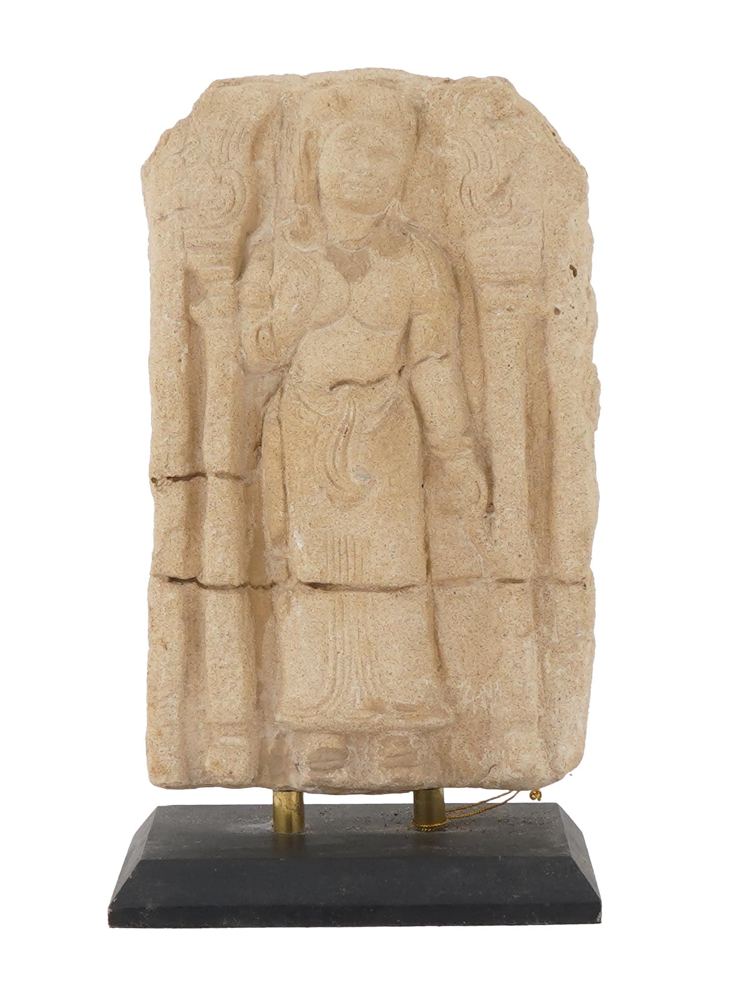 INDIAN APSARA CARVED SAND STONE SLAB SCULPTURE (1 of 6)