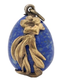 RUSSIAN LAPIS LAZULI AND GILT SILVER EGG PENDANT
