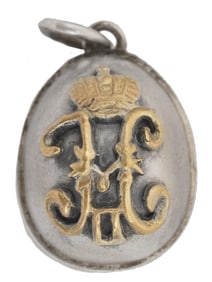 RUSSIAN GILT SILVER EGG CHARM WITH IMPERIAL CROWN