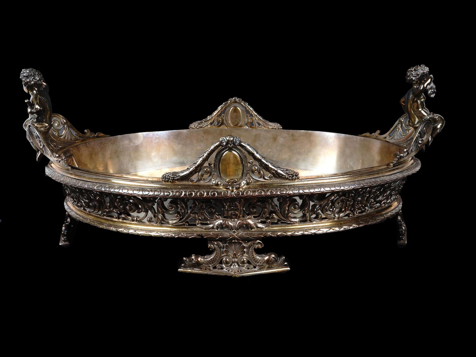 ANTIQUE BRITISH ELECTROPLATED SILVER CENTERPIECE (1 of 11)