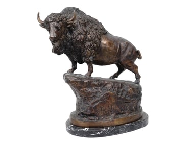 AMERICAN PATINATED BRONZE BUFFALO SCULPTURE