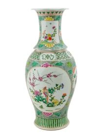 ANTIQUE CHINESE FAMILLE VERTE BIRD FLOWER DESIGN VASE