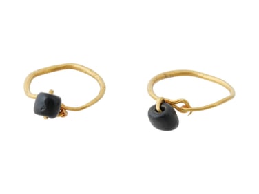 TWO ANCIENT ROMAN GOLD WIRE HOOP EARRINGS W BEAD 100 AD