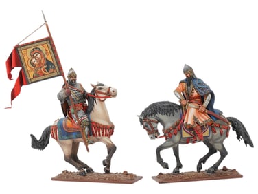 RARE VINTAGE RUSSIAN MILITARY HISTORICAL FIGURINES