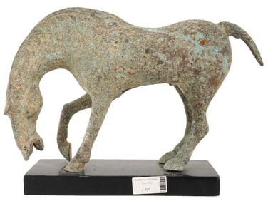 ANTIQUE CHINESE TANG DYNASTY STYLE BRONZE HORSE