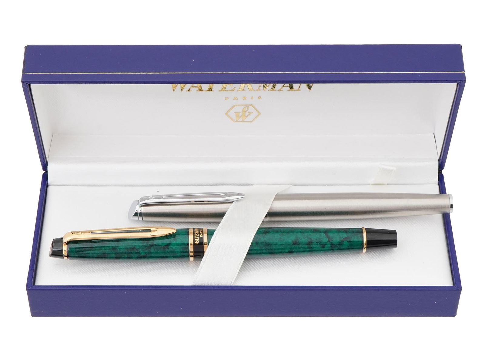 VINTAGE FRENCH WATERMAN LAUREAT AND HEMISPHERE PENS (1 of 6)