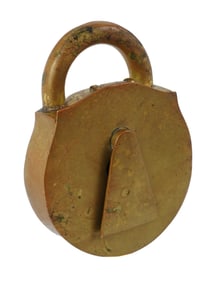 AMERICAN PADLOCK ASHTRAY BY VIRGINIA METALCRAFTERS