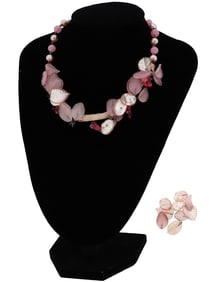 PINK GLASS BEAD CHOKER NECKLACE WITH DANGLE LEAFS