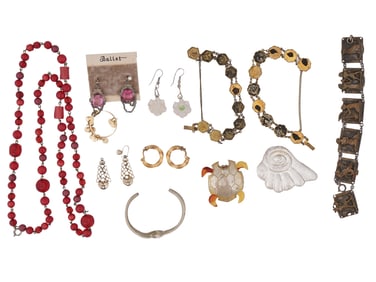 LOT OF ASSORTED JEWELRY EAR RINGS BRACELETS NECKLACE