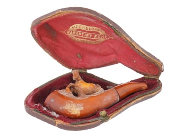 VINTAGE CHEROOT HOLDER CARVED FROM MEERSCHAUM IN CASE