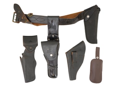 VINTAGE MILITARY LEATHER PISTOL HOLDERS FROGS WITH BELT