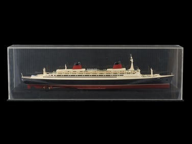 VINTAGE SHIP SCALE MODEL OCEAN LINER S.S. FRANCE