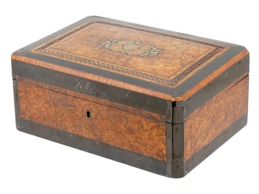 ANTIQUE EUROPEAN HANDMADE INLAY WOODEN JEWELRY BOX