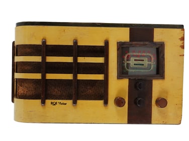 VINTAGE AMERICAN NEW YORK RCA VICTOR RADIO 1937