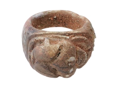 ANCIENT EGYPTIAN CARVED STONE RING WITH A SCARAB ON TOP
