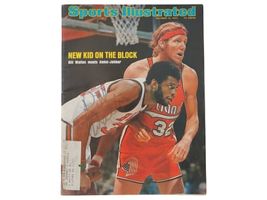 VINTAGE SPORTS ILLUSTRATED MAGAZINE SIGNED BILL WALTON