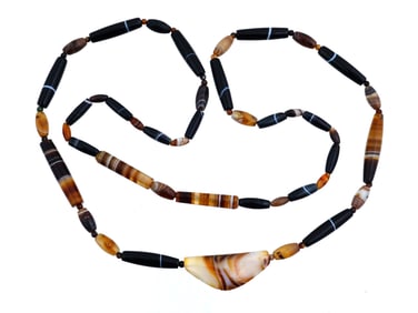 SCOTTISH POLISHED BANDED AGATE STONE NECKLACE