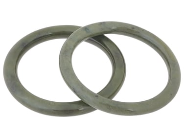 PAIR OF VINTAGE JADE STONE BANGLE BRACELETS