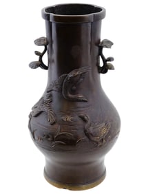 ANTIQUE JAPANESE MEIJI BRONZE RELIEF VASE