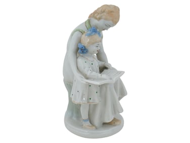 UKRANIAN SOVIET ERA PORCELAIN FIGURE MOTHER AND CHILD