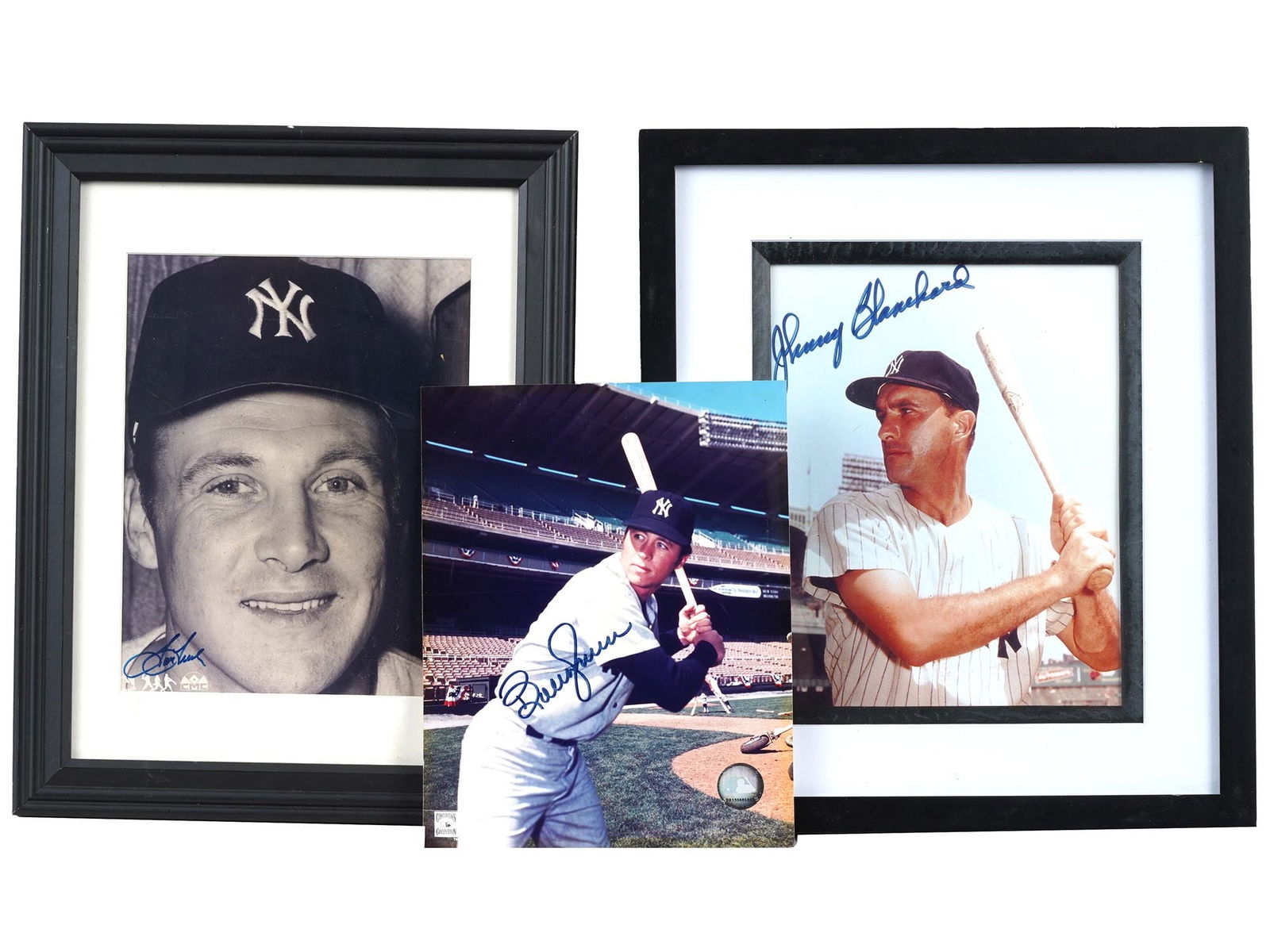 LOT OF NEW YORK YANKEE PLAYER SIGNED PHOTOGRAPHS (1 of 13)