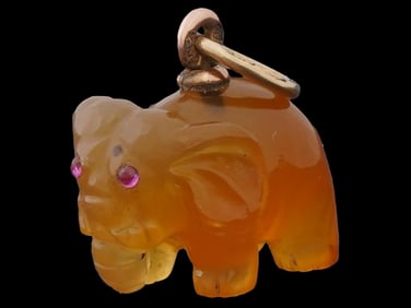 RUSSIAN 14K GOLD CARVED AGATE RUBY ELEPHANT PENDANT