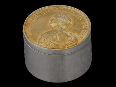 RUSSIAN SILVER IMPERIAL PRESENTATION PILL BOX
