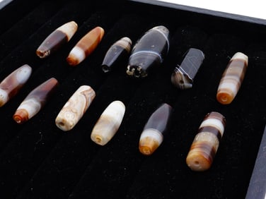COLLECTION OF ANCIENT ROMAN PARTHIAN AGATE BEADS