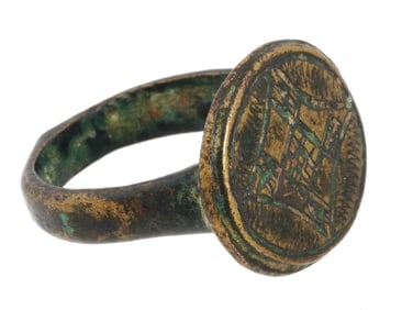 ANCIENT ROMAN BRONZE SIGNET RING W IMAGE 100 TO 300 AD