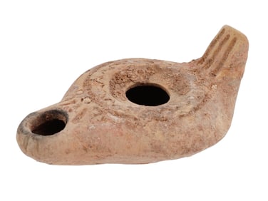 ANCIENT ROMAN TERRACOTTA OIL LAMP CA 100 TO 300 AD
